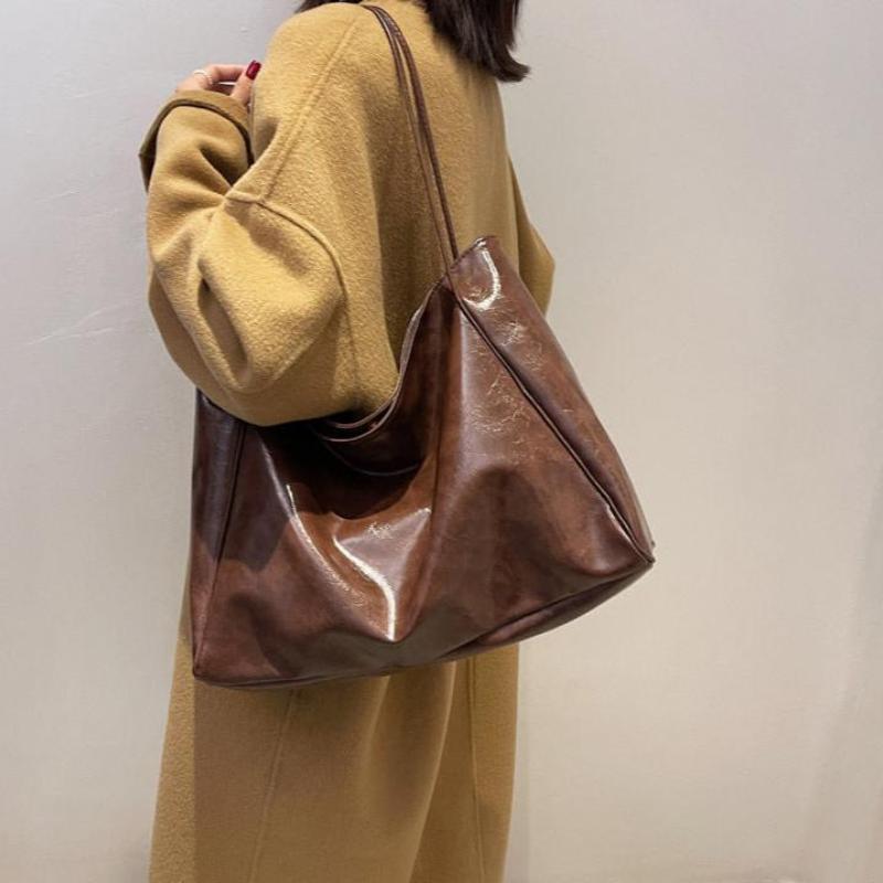 Emma Oversized Leather Tote