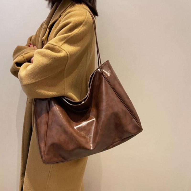 Emma Oversized Leather Tote