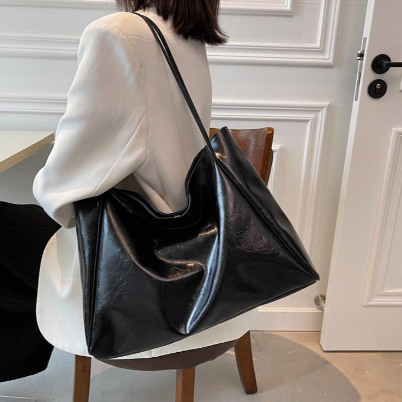 Emma Oversized Leather Tote