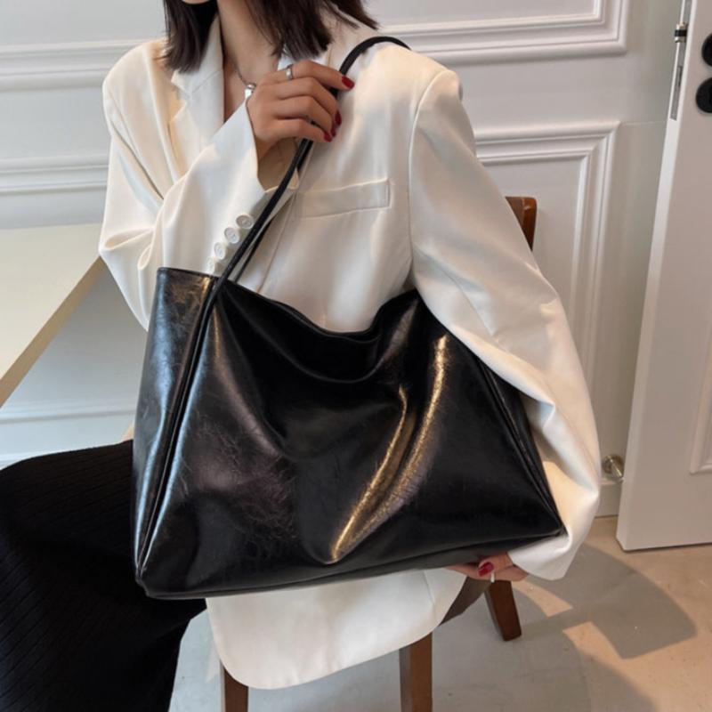 Emma Oversized Leather Tote